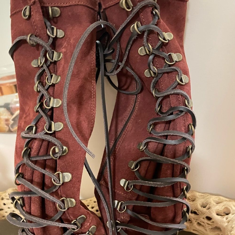 New Ava Tall Lace Up zip Boots In
Mahogany new size 36 US 6
$278.00 - Picture 5 of 8
